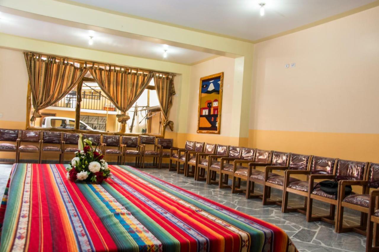 Hotel Santafe Inn Отавало Экстерьер фото