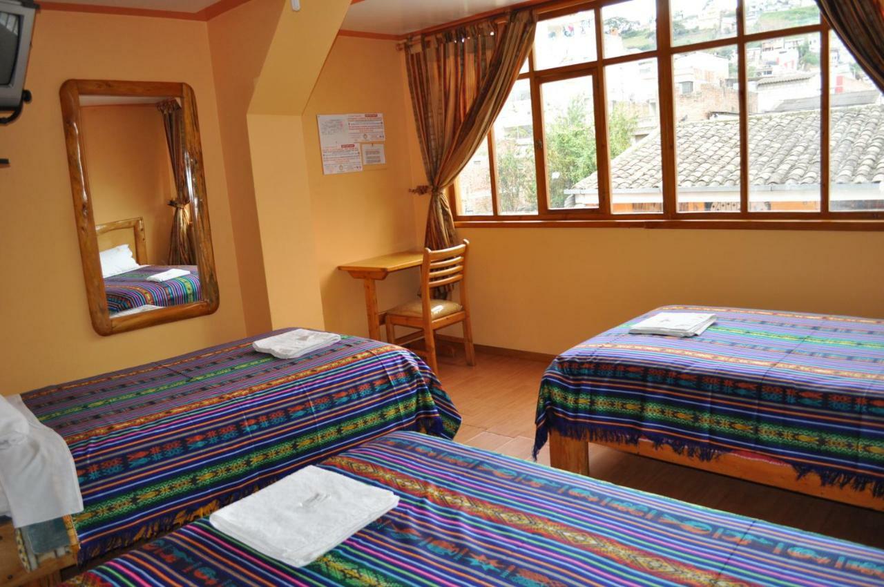Hotel Santafe Inn Отавало Экстерьер фото