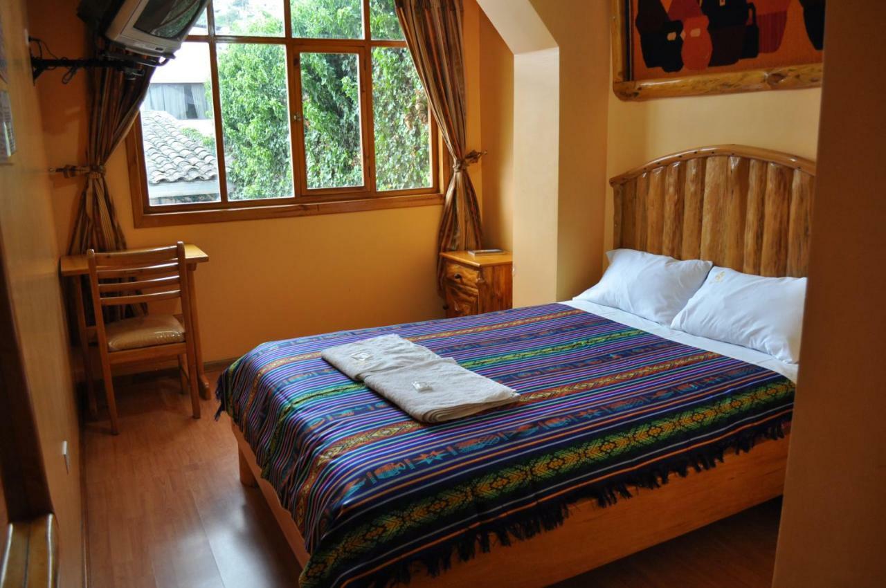 Hotel Santafe Inn Отавало Экстерьер фото