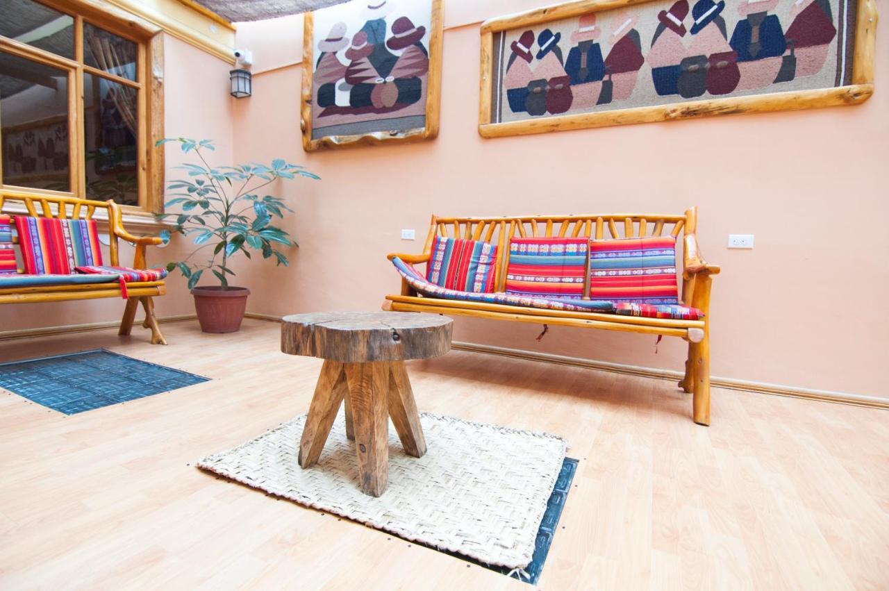 Hotel Santafe Inn Отавало Экстерьер фото