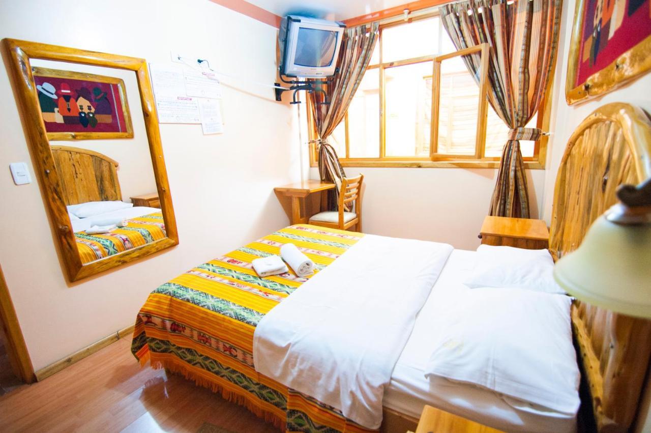 Hotel Santafe Inn Отавало Экстерьер фото